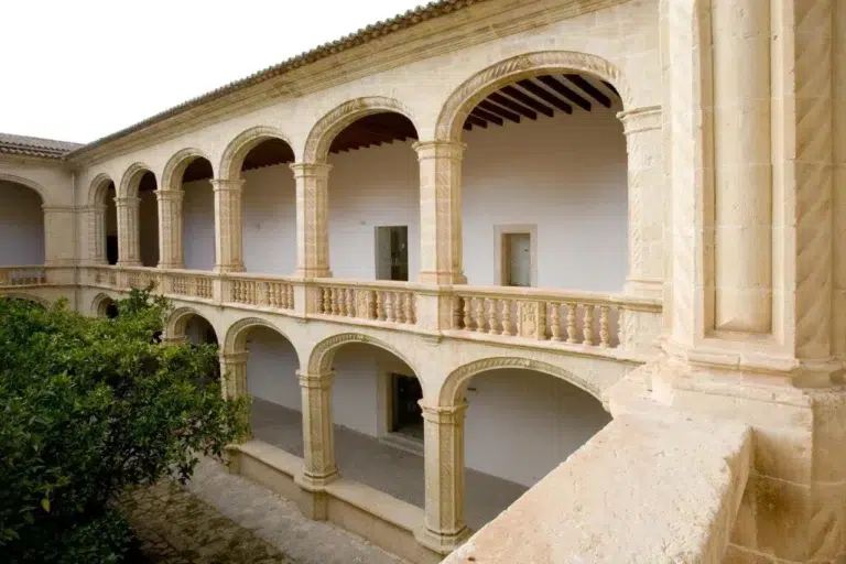 Claustro San Vicenc Manacor