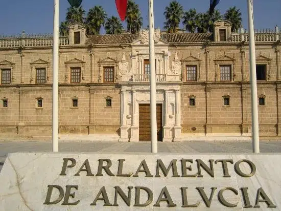 3-Palacio-de-las-Cinco-Llagas-Sevilla.webp